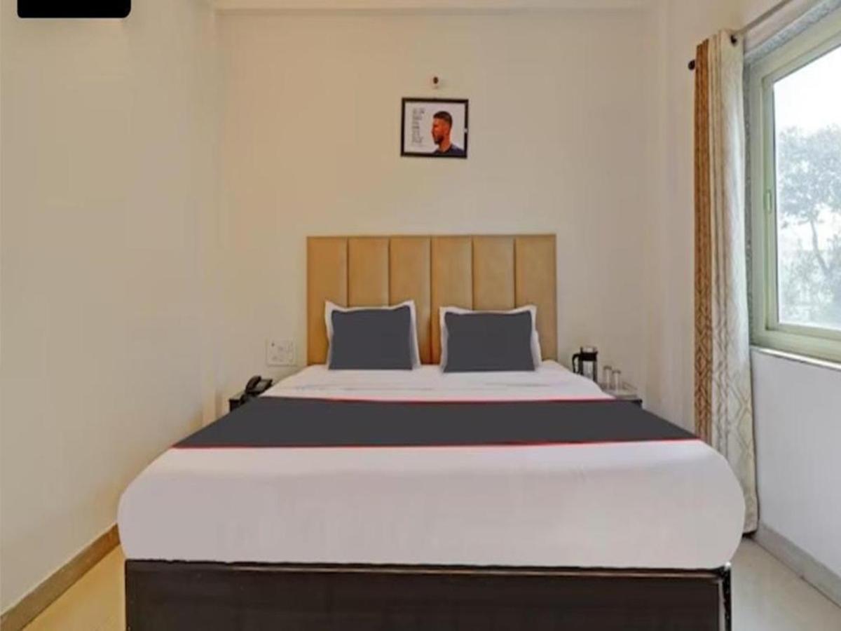 Hotel Amishi Raiwala ภายนอก รูปภาพ