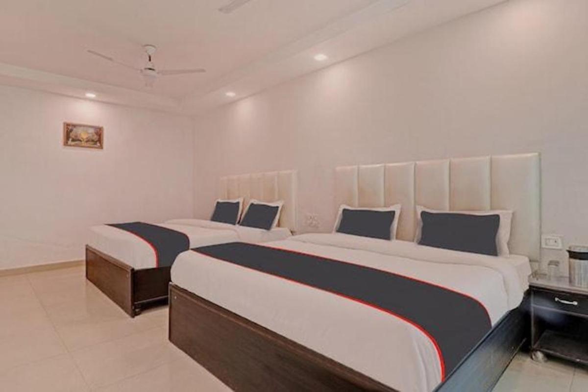 Hotel Amishi Raiwala ภายนอก รูปภาพ